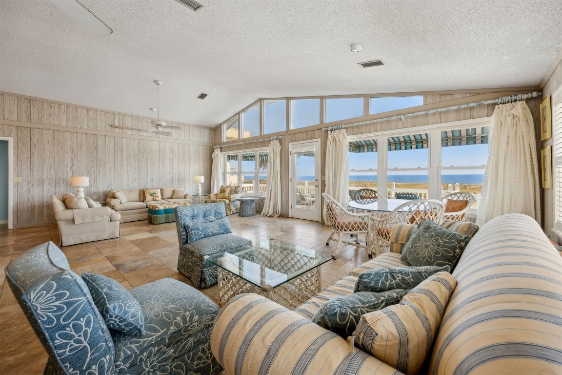 2560 S FLETCHER Ave Fernandina Beach, FL 32034