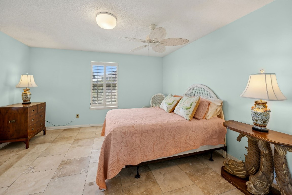 2560 S FLETCHER Ave Fernandina Beach, FL 32034