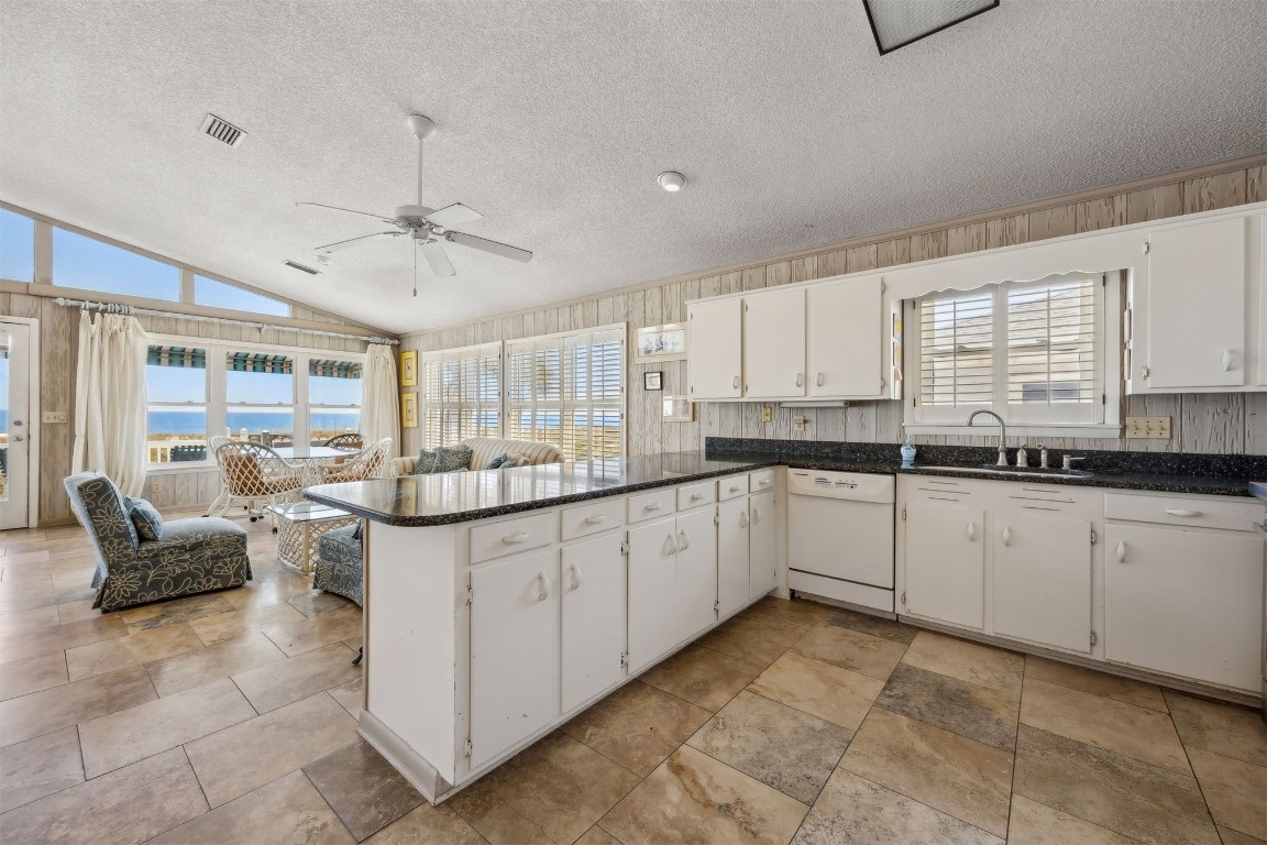 2560 S FLETCHER Ave Fernandina Beach, FL 32034