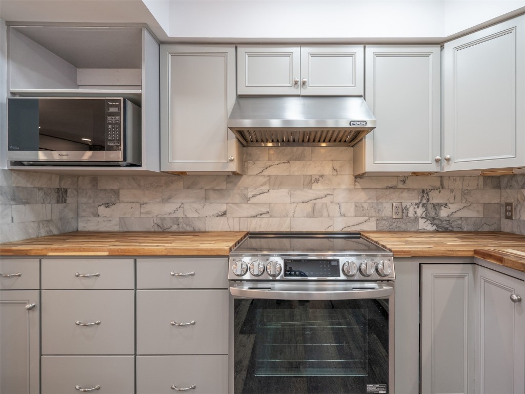 97578 PIRATES POINT Rd Yulee, FL 32097