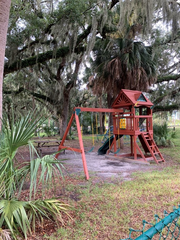 97578 PIRATES POINT Rd Yulee, FL 32097