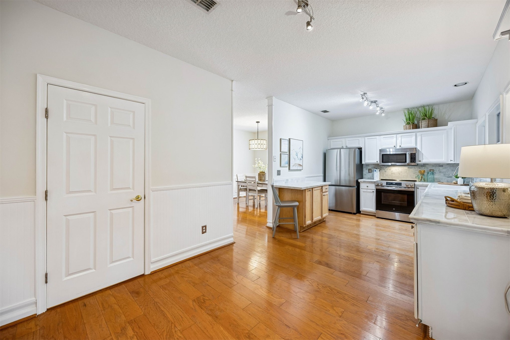 2326 OFF SHORE Ct Fernandina Beach, FL 32034