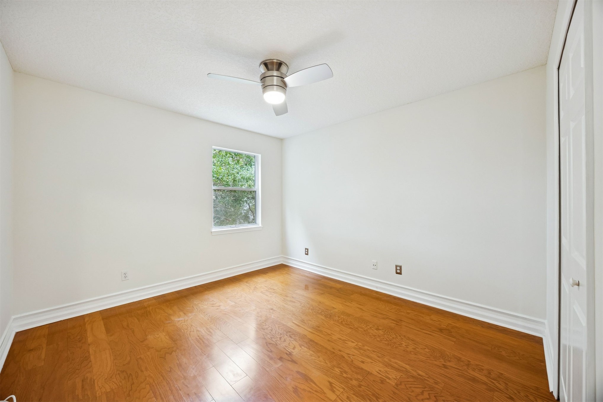 2326 OFF SHORE Ct Fernandina Beach, FL 32034